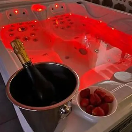 La Caliente Villa *