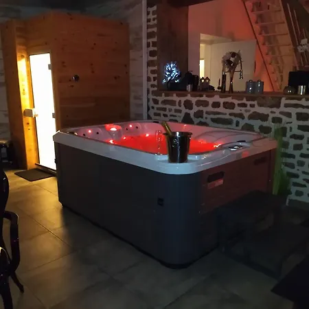 ヴィラ La Caliente Saint-Mars-sur-la-Futaie