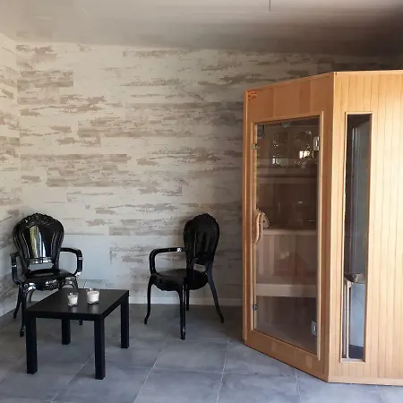 La Caliente Villa